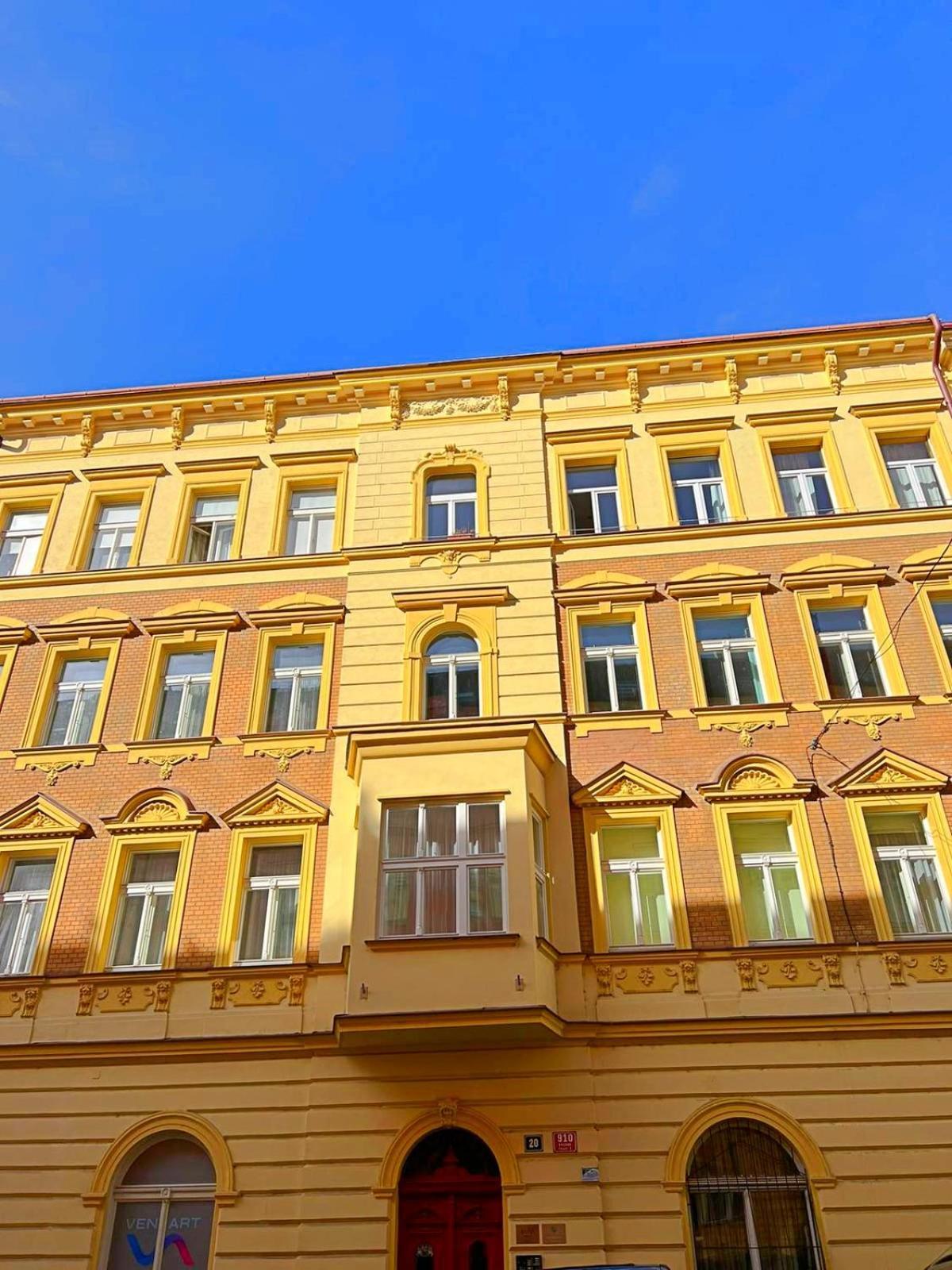 Mezonetovy Apartman V Centru Prag Dış mekan fotoğraf