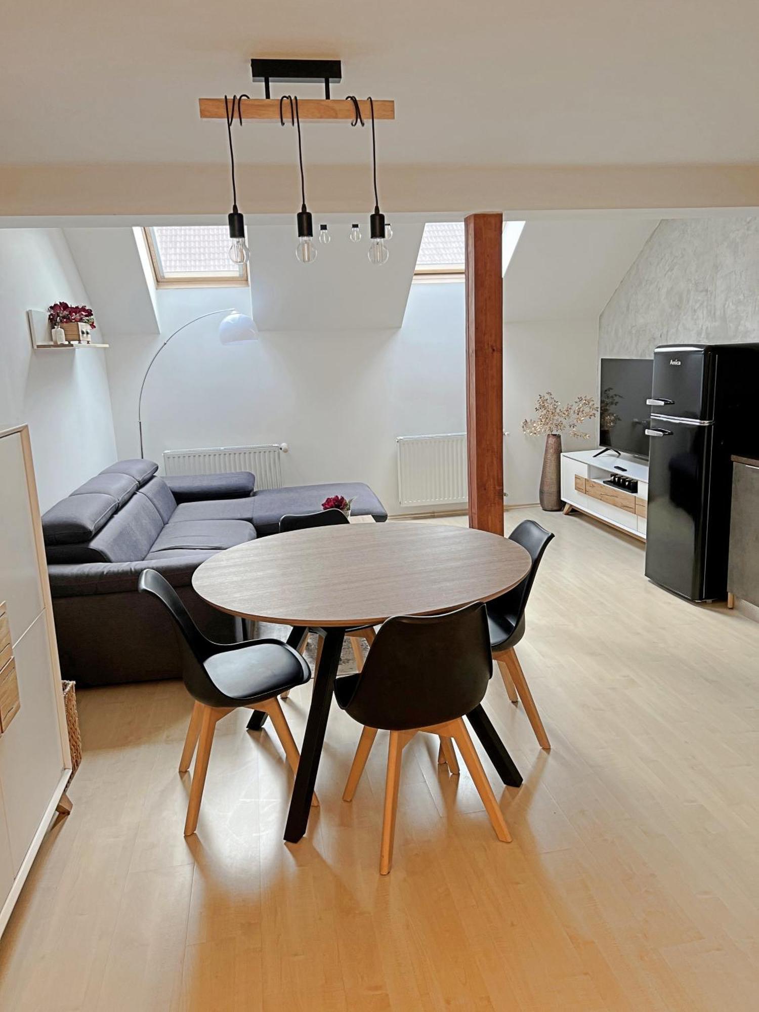 Mezonetovy Apartman V Centru Prag Dış mekan fotoğraf
