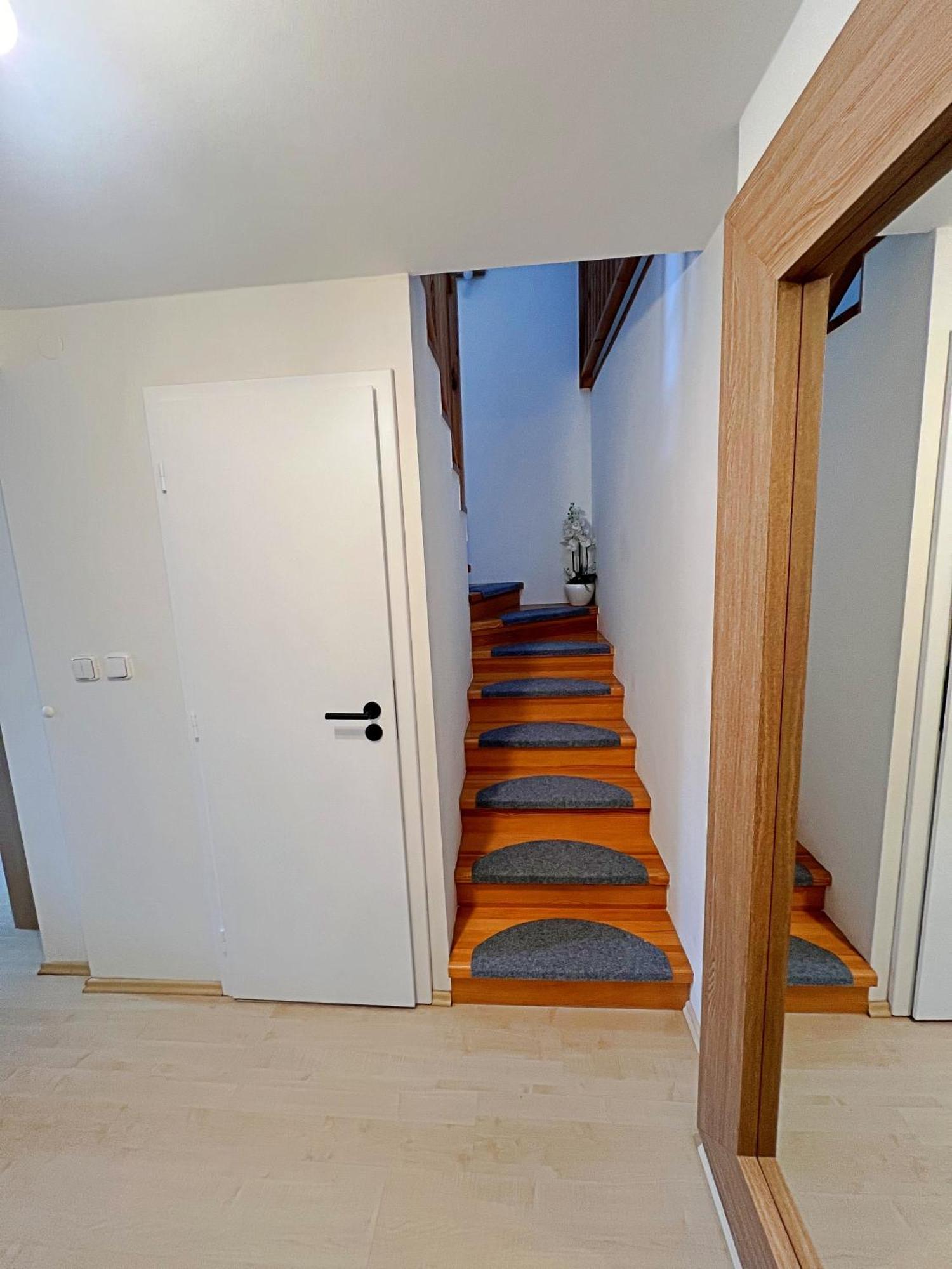 Mezonetovy Apartman V Centru Prag Dış mekan fotoğraf